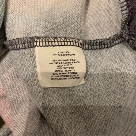 Beauty and the Beast Sweatshirt Size M - Picture 5 of 5